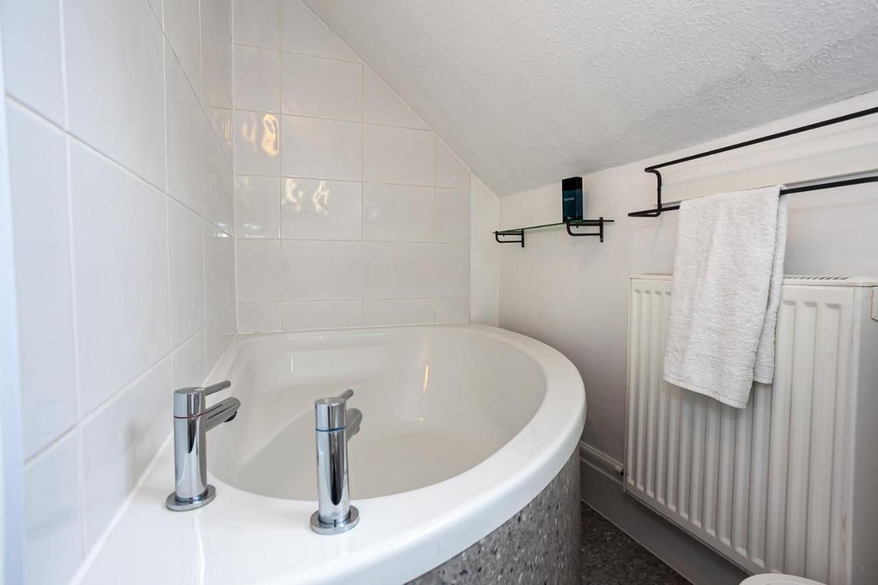 Cosy 2 Bed Apartment - Close To Leeds Centre Exteriér fotografie