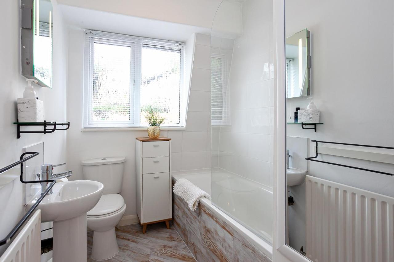 Cosy 2 Bed Apartment - Close To Leeds Centre Exteriér fotografie